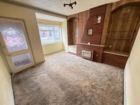 3 bedroom Terraced House for sale in Anglesey Road, Burton-On-Trent