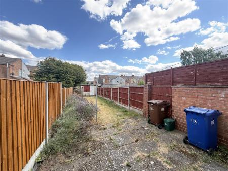 3 bedroom Terraced House for sale in Anglesey Road, Burton-On-Trent