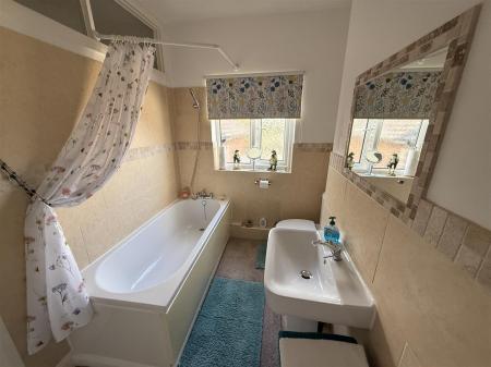 2 bedroom Semi-detached house for sale in Main Street, Newton Solney, Burton-On-Trent