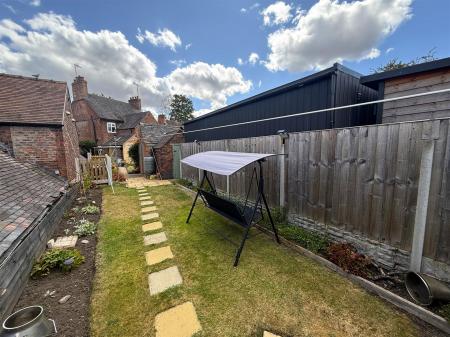2 bedroom Semi-detached house for sale in Main Street, Newton Solney, Burton-On-Trent