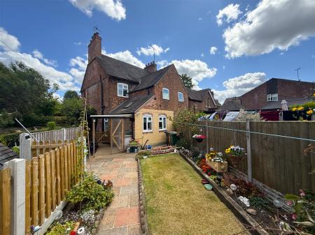 2 bedroom Semi-detached house for sale in Main Street, Newton Solney, Burton-On-Trent