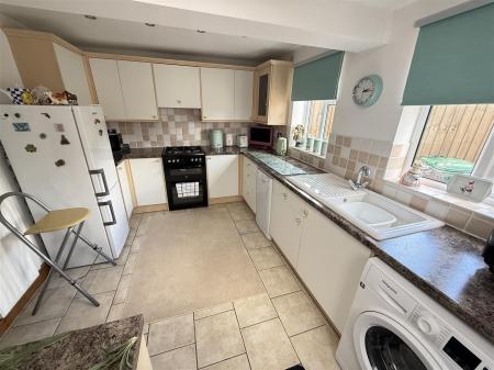 2 bedroom Semi-detached house for sale in Main Street, Newton Solney, Burton-On-Trent