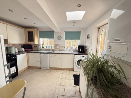 2 bedroom Semi-detached house for sale in Main Street, Newton Solney, Burton-On-Trent