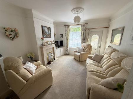 2 bedroom Semi-detached house for sale in Main Street, Newton Solney, Burton-On-Trent
