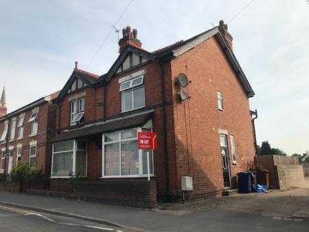 1 bedroom House share to let in Horninglow Road North, Burton upon Trent, DE13