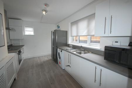 1 bedroom House share to let in Horninglow Road North, Burton upon Trent, DE13