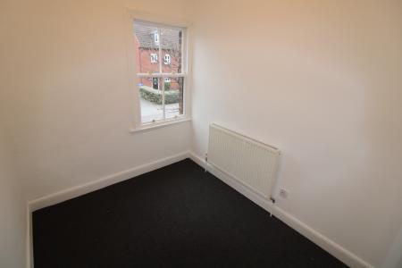 3 bedroom Terraced House to let in Shobnall Road, Staffordshire, Burton upon Trent, DE14
