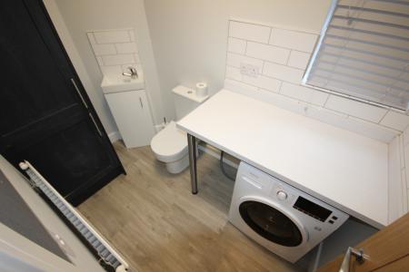1 bedroom House share to let in Belvedere Road, Burton upon Trent, DE13