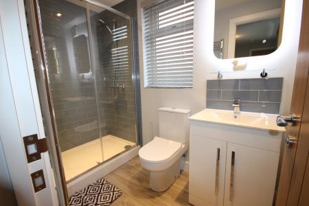 1 bedroom House share to let in Belvedere Road, Burton upon Trent, DE13