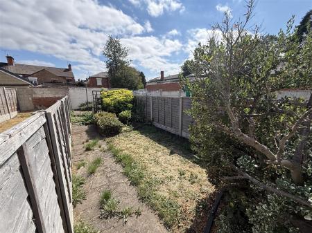 2 bedroom Terraced House for sale in King Street, Burton-On-Trent