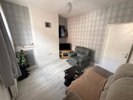 2 bedroom Terraced House for sale in King Street, Burton-On-Trent