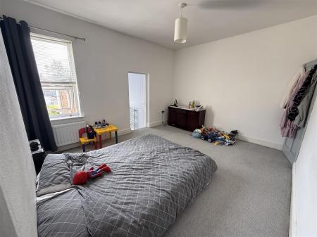 2 bedroom Terraced House for sale in King Street, Burton-On-Trent