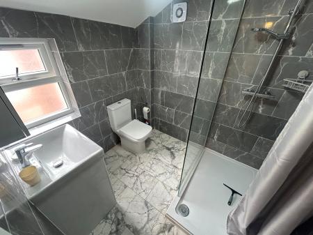 1 bedroom Flat to let in Rosliston Road Room 2, Burton Upon Trent, Stapenhill, DE15