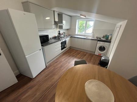 1 bedroom Flat to let in Rosliston Road Room 2, Burton Upon Trent, Stapenhill, DE15