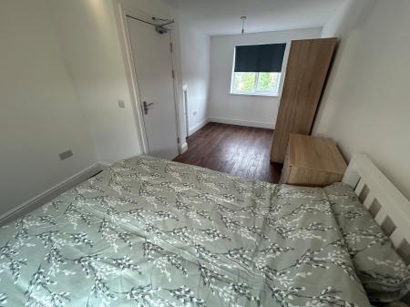 1 bedroom Flat share to let in Rosliston Road Room 3, Staffordshire, Burton upon Trent, DE15