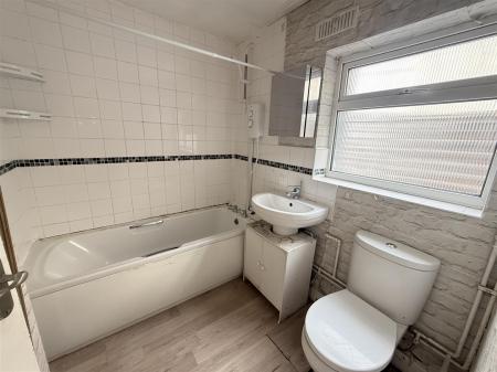 3 bedroom Terraced House for sale in All Saints Road, Burton-On-Trent
