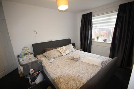 3 bedroom Semi-detached house to let in Elmsleigh Close, Derbyshire, Midway, DE11