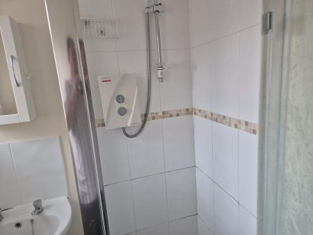 1 bedroom Flat to let in Chapel Ash, Wolverhampton, Wolverhampton, WV3