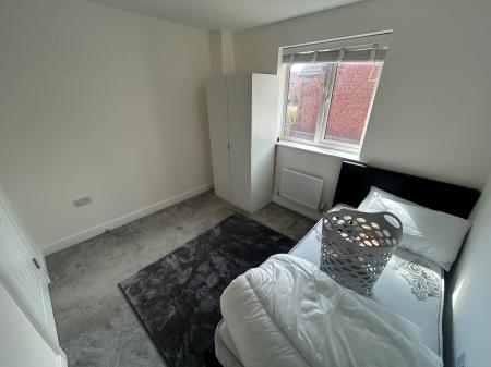 4 bedroom Detached house to let in King Lane, Staffordshire, Burton upon Trent, DE13