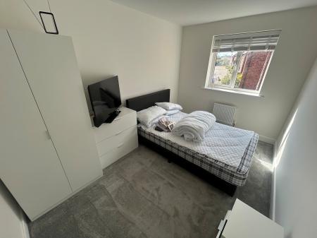 4 bedroom Detached house to let in King Lane, Staffordshire, Burton upon Trent, DE13