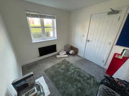 4 bedroom Detached house to let in King Lane, Staffordshire, Burton upon Trent, DE13
