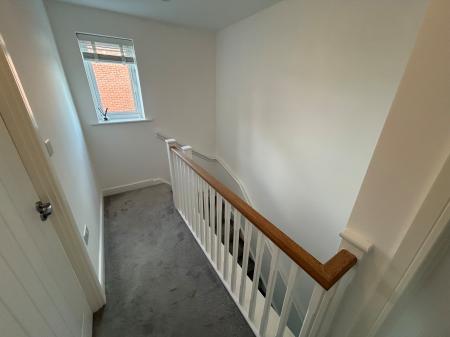 4 bedroom Detached house to let in King Lane, Staffordshire, Burton upon Trent, DE13