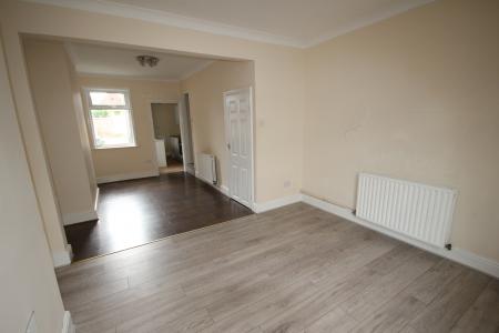 3 bedroom Terraced House to let in Oak Street, Staffordshire, Burton upon Trent, DE14