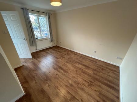 2 bedroom Town house to let in Ratcliffe Av, Burton Upon Trent, Branston, DE14
