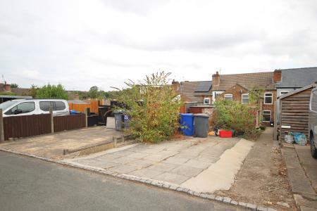 2 bedroom Terraced House to let in St George Road, Staffordshire, Burton upon Trent, DE13