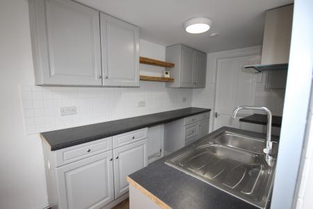 2 bedroom Terraced House to let in St George Road, Staffordshire, Burton upon Trent, DE13
