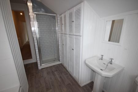 2 bedroom Terraced House to let in St George Road, Staffordshire, Burton upon Trent, DE13