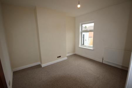 2 bedroom Terraced House to let in St George Road, Staffordshire, Burton upon Trent, DE13