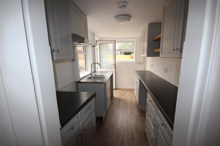 2 bedroom Terraced House to let in St George Road, Staffordshire, Burton upon Trent, DE13