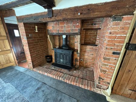 3 bedroom Semi-detached house to let in Burton Street, Burton Upon Trent, Tutbury, DE13