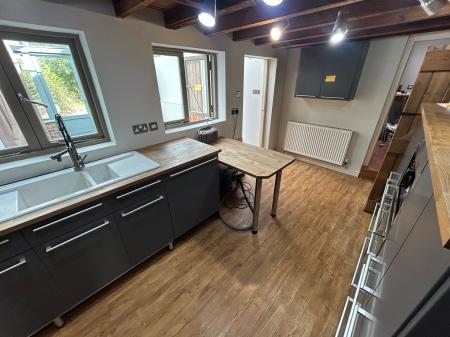 3 bedroom Semi-detached house to let in Burton Street, Burton Upon Trent, Tutbury, DE13