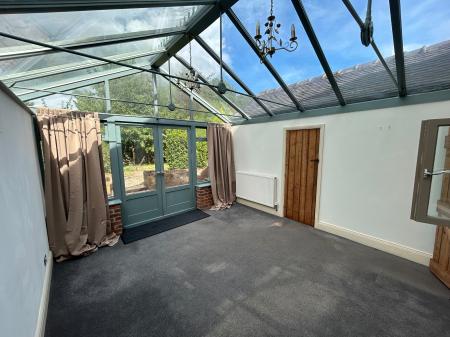 3 bedroom Semi-detached house to let in Burton Street, Burton Upon Trent, Tutbury, DE13