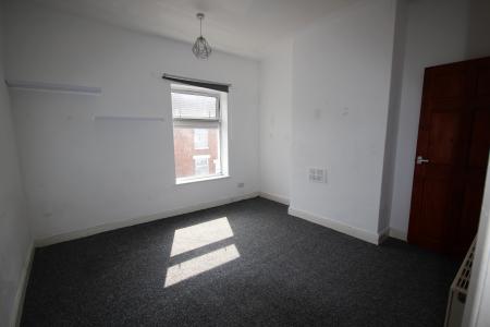 3 bedroom Terraced House to let in Oak Street, Staffordshire, Burton upon Trent, DE14