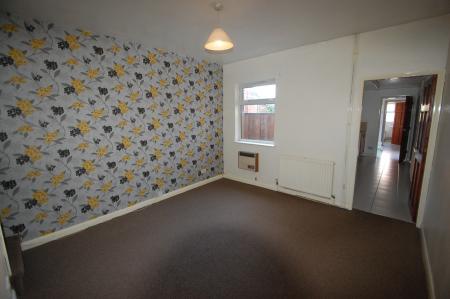 3 bedroom Terraced House to let in Oak Street, Staffordshire, Burton upon Trent, DE14
