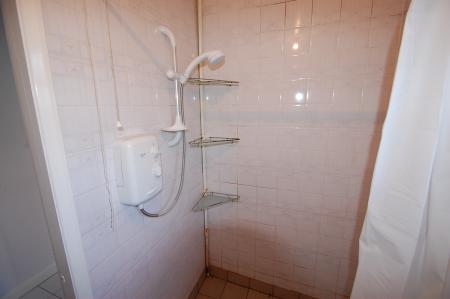 3 bedroom Terraced House to let in Oak Street, Staffordshire, Burton upon Trent, DE14