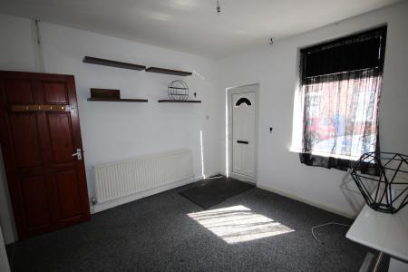 3 bedroom Terraced House to let in Oak Street, Staffordshire, Burton upon Trent, DE14
