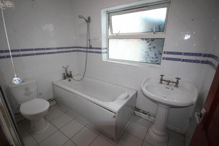 3 bedroom Terraced House to let in Oak Street, Staffordshire, Burton upon Trent, DE14