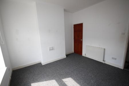 3 bedroom Terraced House to let in Oak Street, Staffordshire, Burton upon Trent, DE14