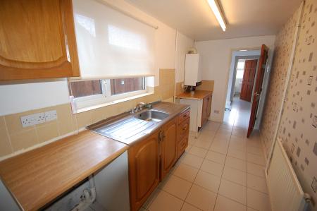 3 bedroom Terraced House to let in Oak Street, Staffordshire, Burton upon Trent, DE14