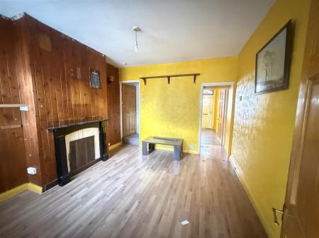 2 bedroom Terraced House for sale in Oak Street, Burton-On-Trent
