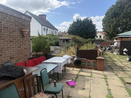 2 bedroom Terraced House for sale in Oak Street, Burton-On-Trent