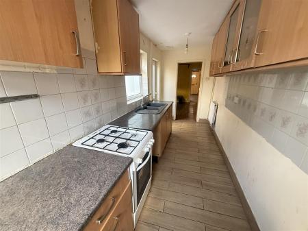 2 bedroom Terraced House for sale in Oak Street, Burton-On-Trent