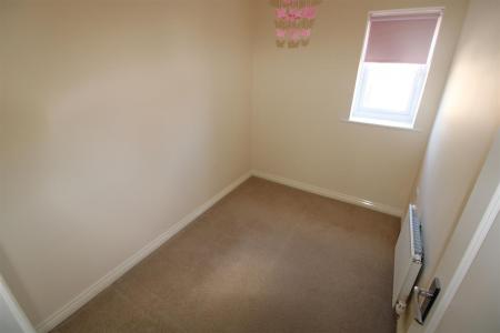 3 bedroom Semi-detached house for sale in Saw Mill Way, Burton-On-Trent