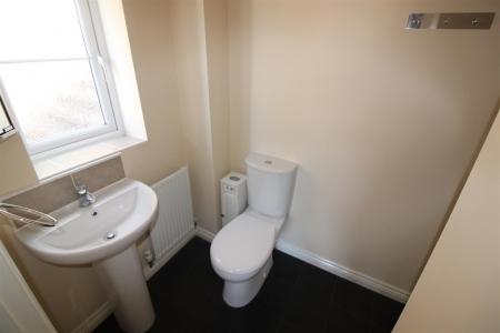 3 bedroom Semi-detached house for sale in Saw Mill Way, Burton-On-Trent