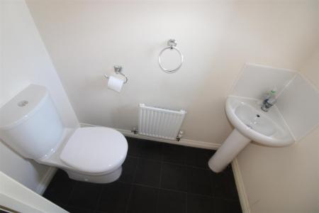 3 bedroom Semi-detached house for sale in Saw Mill Way, Burton-On-Trent