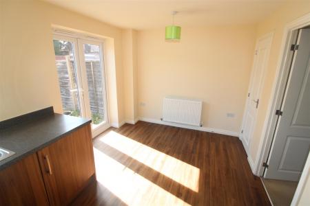 3 bedroom Semi-detached house for sale in Saw Mill Way, Burton-On-Trent